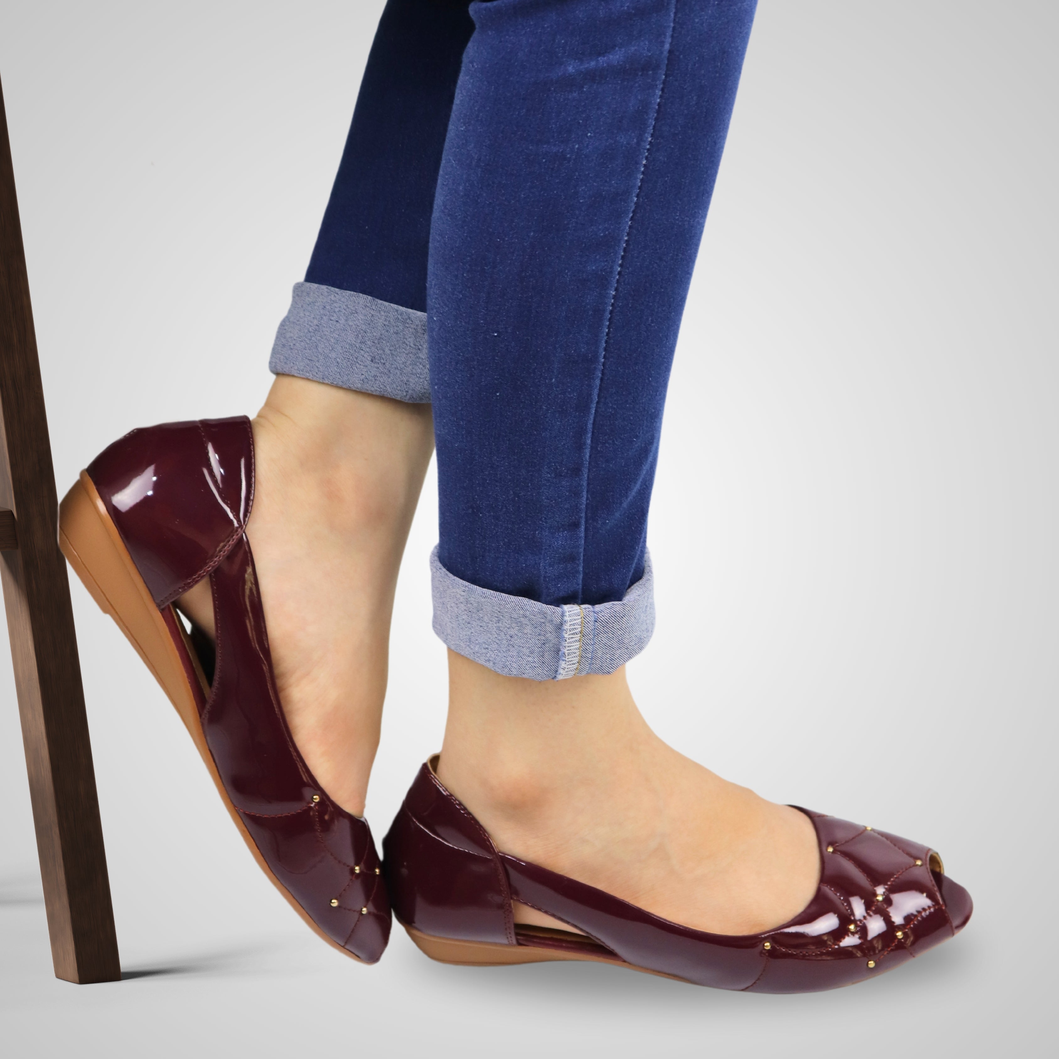 Maroon fashion ballet flats