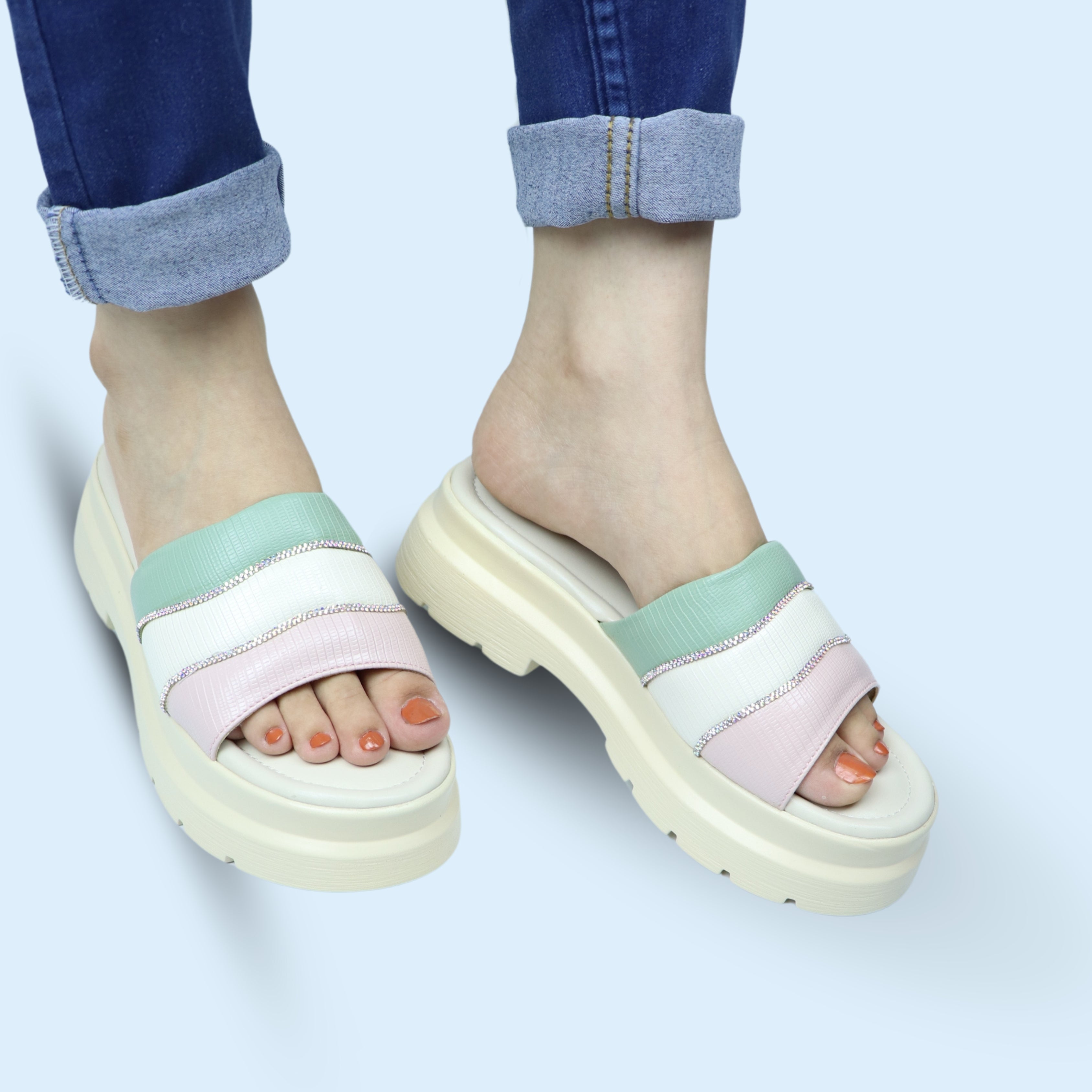 FlexiStride Elevated Girls Slippers / 8003302 Fown